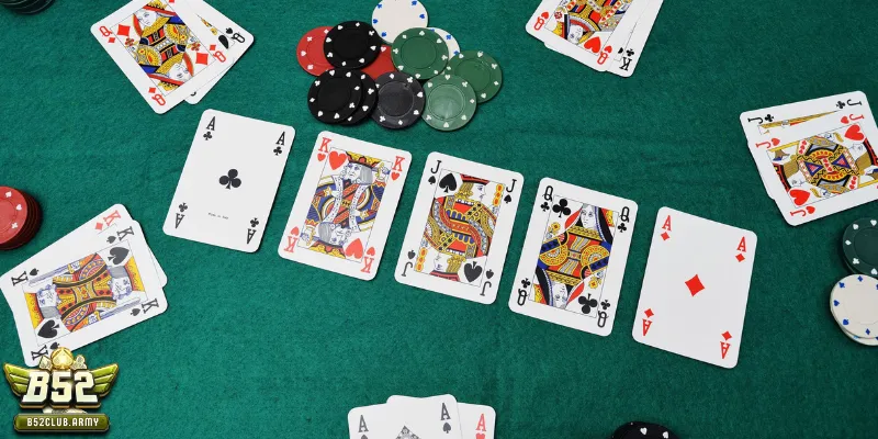 Có những loại biến thể nào trong poker